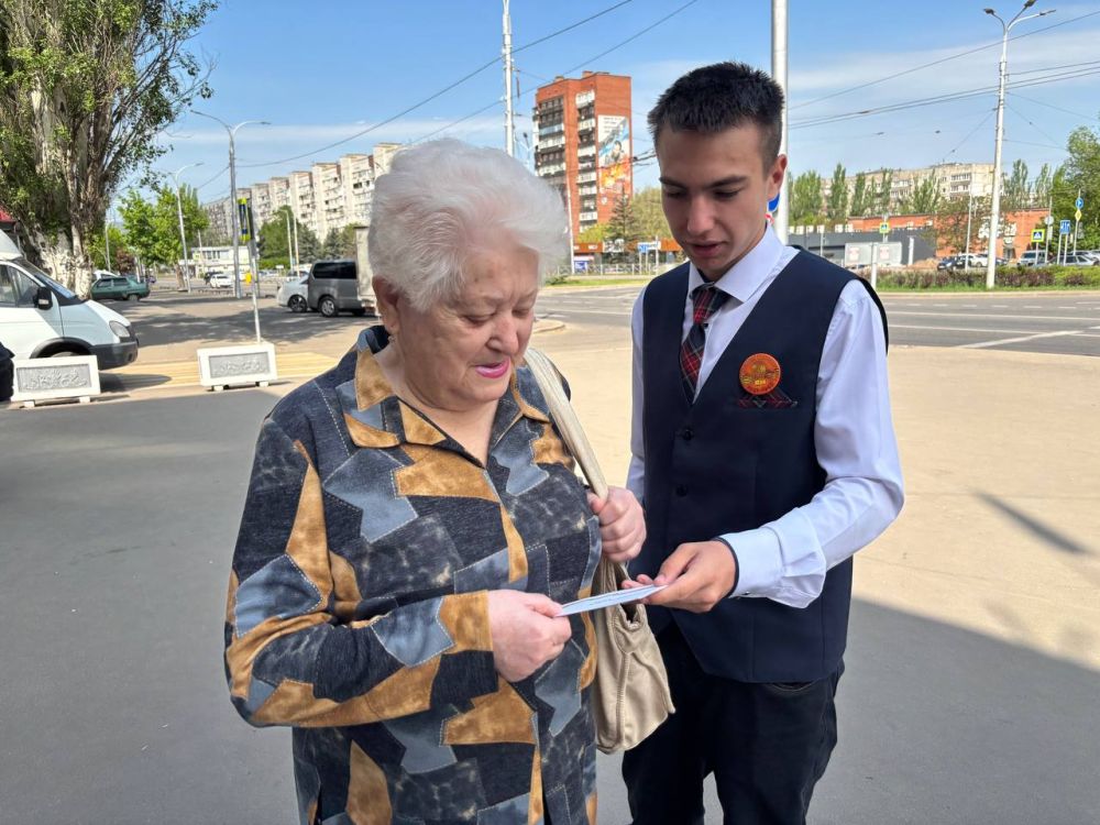 Василий Ткачук: В преддверии празднования 80-летия Победы в Великой Отечественной войне, в рамках проекта партии «Единая Россия» «Историческая Память» сотрудники Управы Калининского внутригородского района Администрации... Василий Ткачук: В преддверии празднования 80-летия Победы в Великой Отечественной войне, в рамках проекта партии «Единая Россия» «Историческая Память» сотрудники Управы Калининского внутригородского района Администрации...
