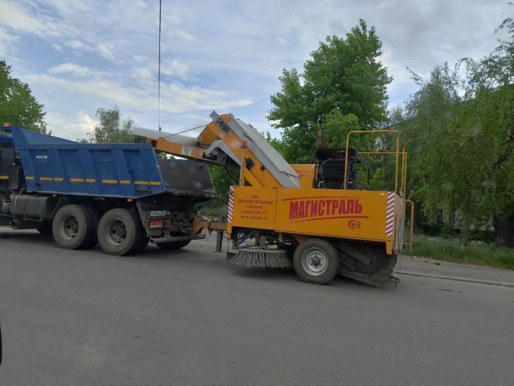 В Кировском внутригородском районе продолжаются работы по санитарному содержанию территории В Кировском внутригородском районе продолжаются работы по санитарному содержанию территории