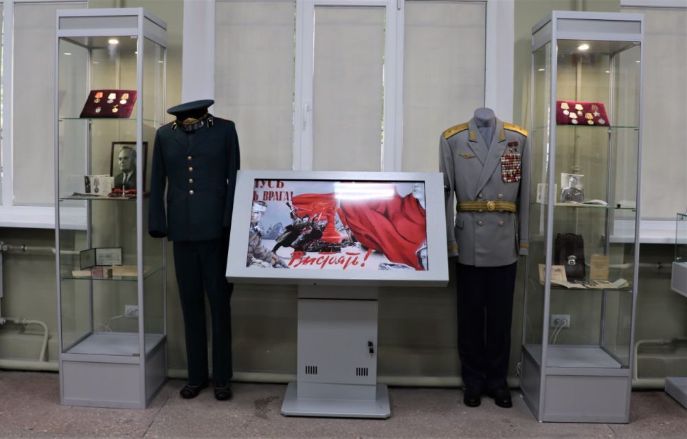 Наша традиция - Родину защищать! Наша традиция - Родину защищать!