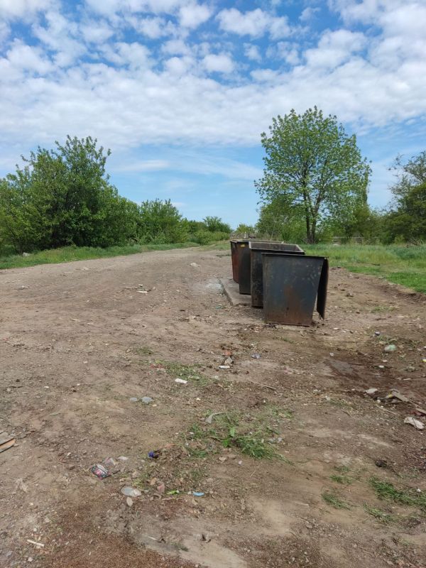 В Ждановке продолжаются работы по наведению порядка В Ждановке продолжаются работы по наведению порядка