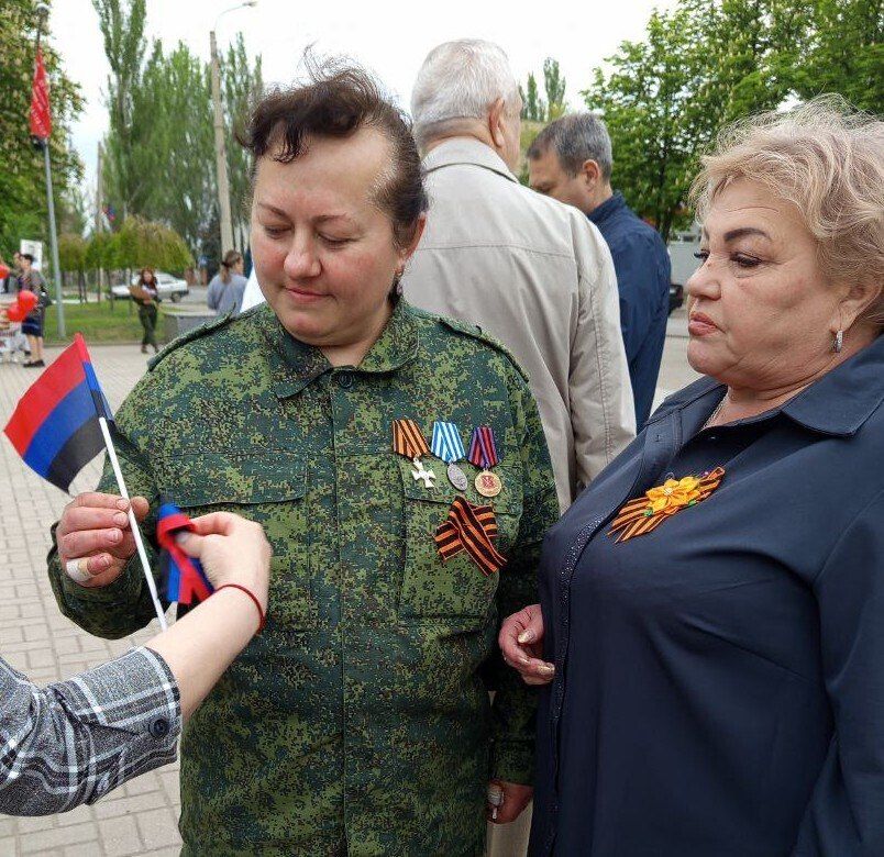 Наталья Бегуненко: Накануне праздника Великой Победы Петровский район присоединился ко Всероссийской акции «Георгиевская лента» Наталья Бегуненко: Накануне праздника Великой Победы Петровский район присоединился ко Всероссийской акции «Георгиевская лента»