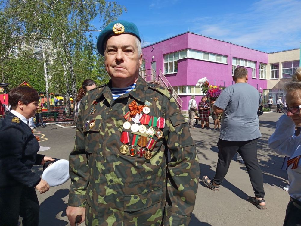 В учебных заведениях Мариуполя сегодня проходили мероприятия, посвященные 80-летию Победы В учебных заведениях Мариуполя сегодня проходили мероприятия, посвященные 80-летию Победы