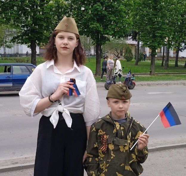 Наталья Бегуненко: Накануне праздника Великой Победы Петровский район присоединился ко Всероссийской акции «Георгиевская лента» Наталья Бегуненко: Накануне праздника Великой Победы Петровский район присоединился ко Всероссийской акции «Георгиевская лента»