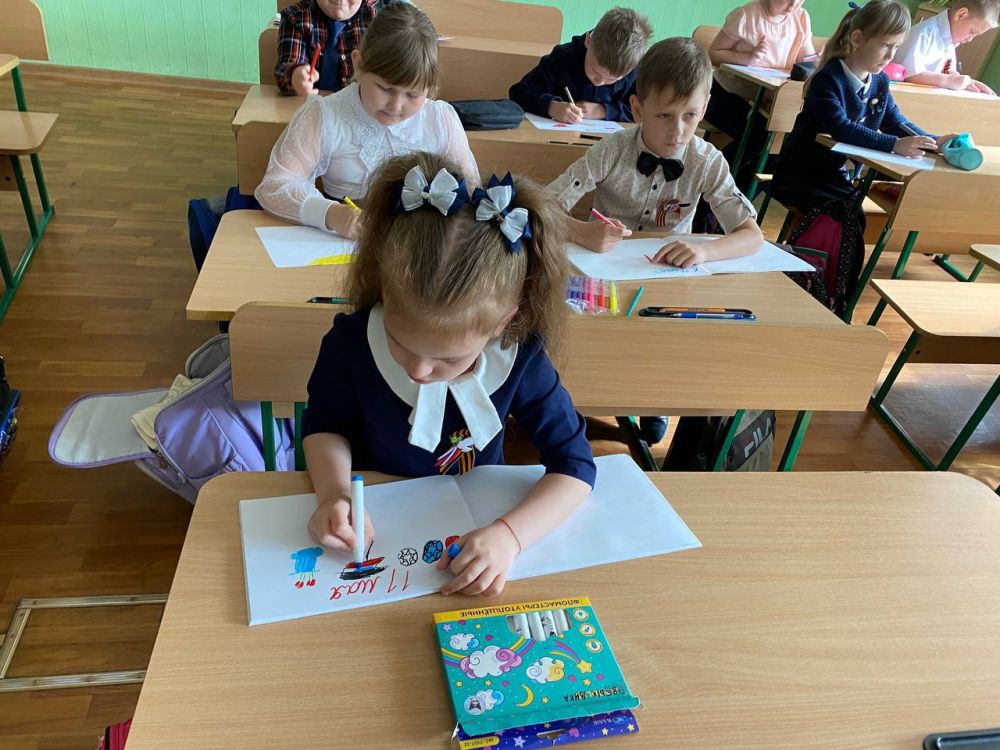 «С Днем рождения, Республика!» «С Днем рождения, Республика!»