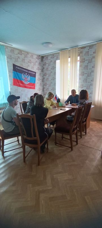 Начальник Лебединского территориального отдела Администрации Новоазовского муниципального округа Михаил Горб провел встречу с жителями села Павлополь Начальник Лебединского территориального отдела Администрации Новоазовского муниципального округа Михаил Горб провел встречу с жителями села Павлополь