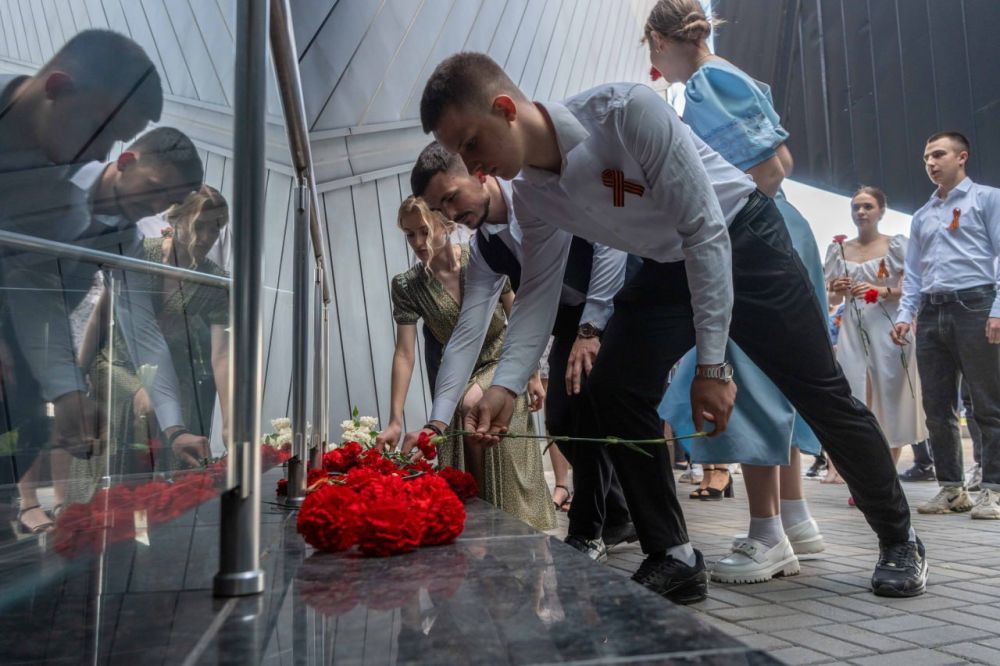 Студенты Академии почтили память участников и жертв Великой Отечественной войны Студенты Академии почтили память участников и жертв Великой Отечественной войны