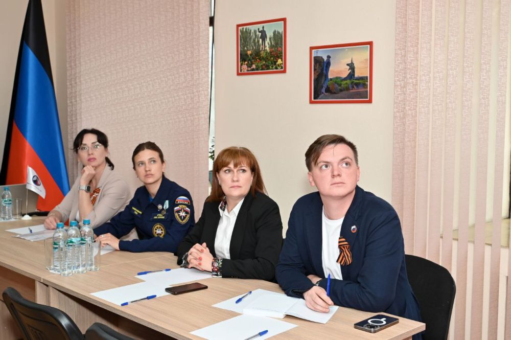 Екатерина Мартьянова: Друзья! Провела заседание Общественного совета конкурса «Народная летопись подвига», в рамках проекта «Книга Памяти: Опалённые дневники Донбасса. Непокорённые» Екатерина Мартьянова: Друзья! Провела заседание Общественного совета конкурса «Народная летопись подвига», в рамках проекта «Книга Памяти: Опалённые дневники Донбасса. Непокорённые»
