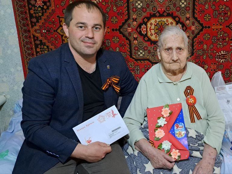 Сергей Желновач: Ветеранам городского округа Дебальцево вручили поздравительные письма от Президента Российской Федерации Владимира Владимировича Путина Сергей Желновач: Ветеранам городского округа Дебальцево вручили поздравительные письма от Президента Российской Федерации Владимира Владимировича Путина