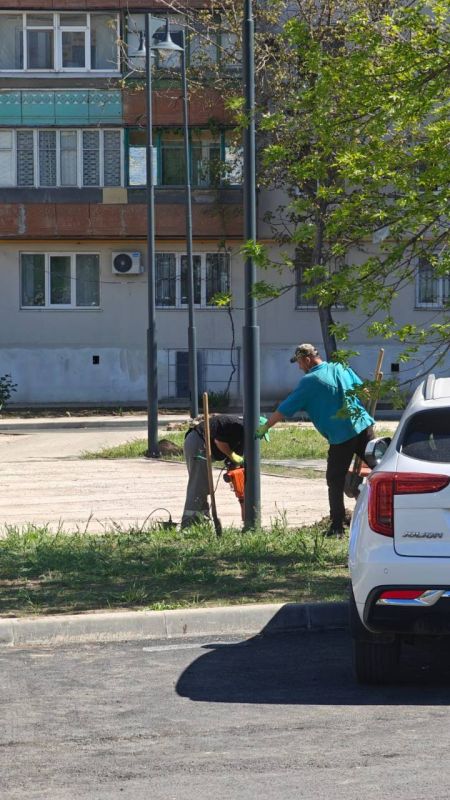 Дворовые площадки Мариуполя преображаются благодаря Санкт-Петербургу Дворовые площадки Мариуполя преображаются благодаря Санкт-Петербургу