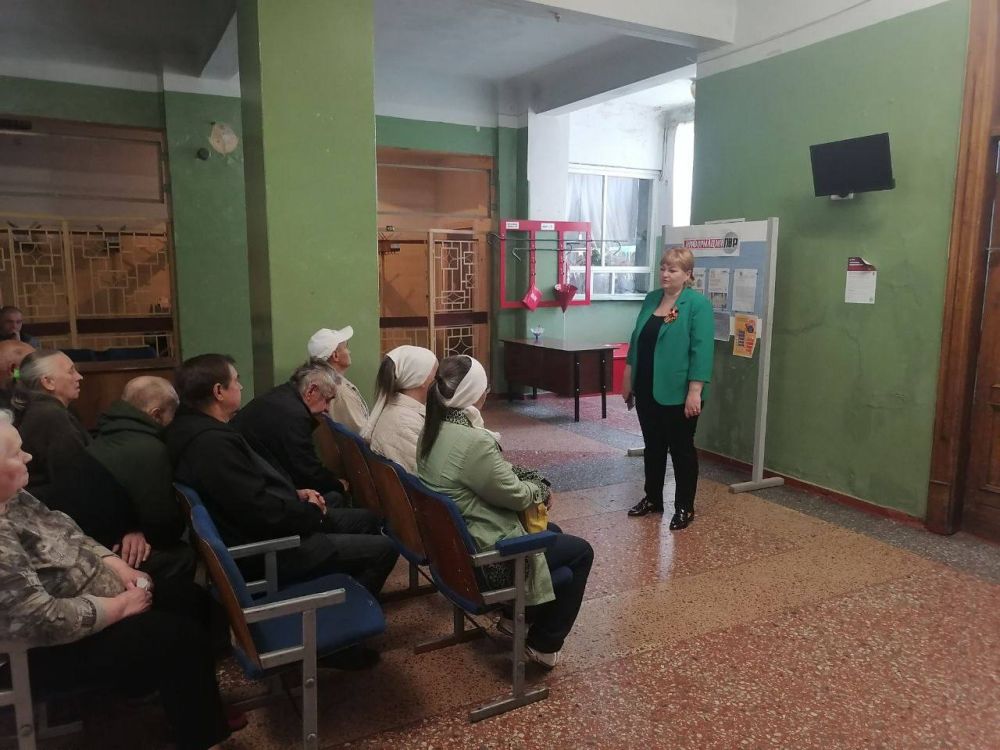 В преддверии 80-летия Победы: Ирина Сидякина посетила пункт временного размещения в Макеевке В преддверии 80-летия Победы: Ирина Сидякина посетила пункт временного размещения в Макеевке