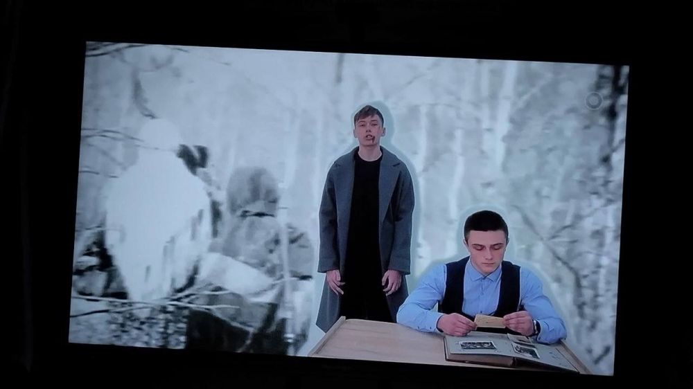 В преддверии празднования 80-летия Великой Победы для учащихся, учителей ГБОУ «Мангушская школа №1» была проведена торжественная линейка, посвящённая Дню Победы! В преддверии празднования 80-летия Великой Победы для учащихся, учителей ГБОУ «Мангушская школа №1» была проведена торжественная линейка, посвящённая Дню Победы!