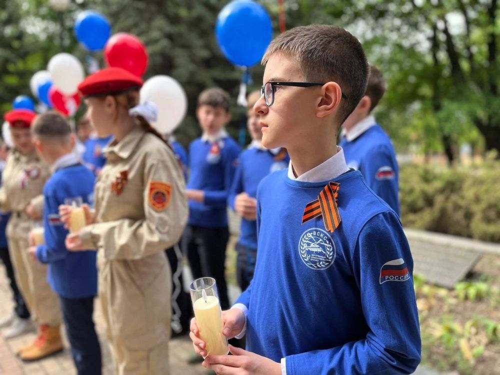 Уроки мужества и праздничные мероприятия в честь 11-летия ДНР Уроки мужества и праздничные мероприятия в честь 11-летия ДНР
