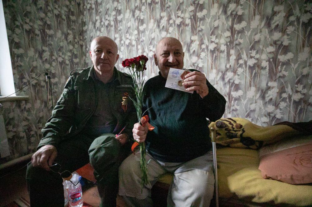 Олег Моргун: От имени Президента Российской Федерации по случаю 80-летия Великой Победы еще двум ветеранам Великой Отечественной войны предал юбилейные медали Олег Моргун: От имени Президента Российской Федерации по случаю 80-летия Великой Победы еще двум ветеранам Великой Отечественной войны предал юбилейные медали