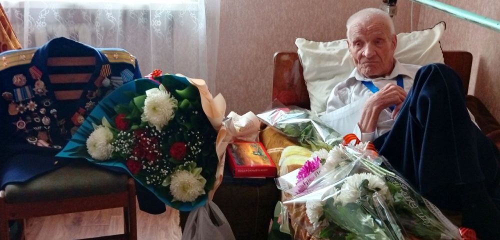 Наталья Бегуненко: Руководитель Управы Петровского внутригородского района Администрации городского округа Донецк Бегуненко Наталья посетила ветеранов Великой Отечественной войны Райко Ивана Игнатьевича и Новикову Аллу... Наталья Бегуненко: Руководитель Управы Петровского внутригородского района Администрации городского округа Донецк Бегуненко Наталья посетила ветеранов Великой Отечественной войны Райко Ивана Игнатьевича и Новикову Аллу...