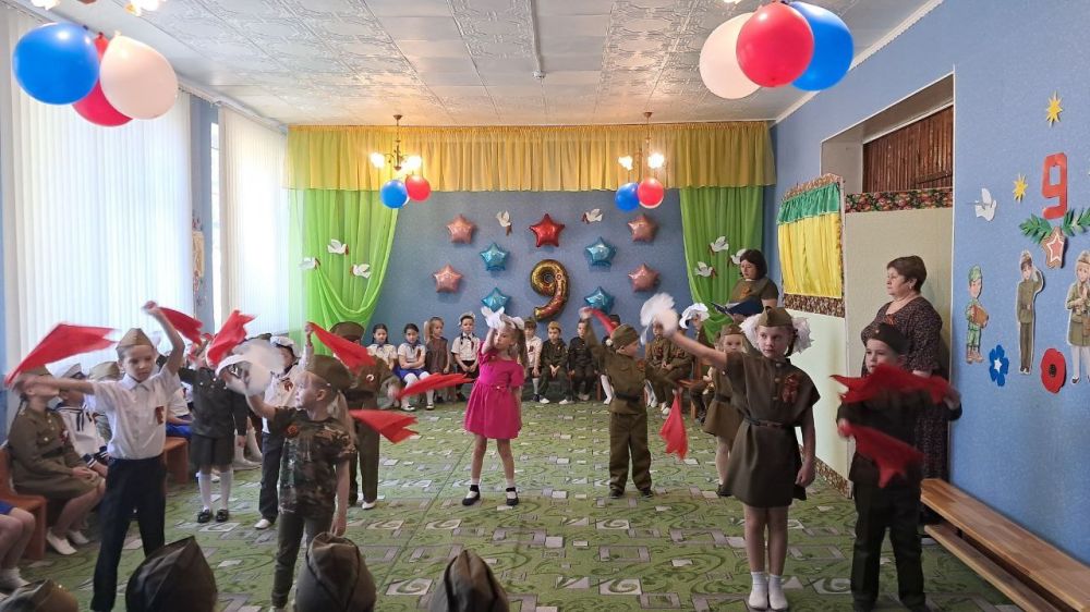 В ГКДОУ "Володарский детский сад №1 "Солнышко" и ГКДОУ "Володарский детский сад №2 "Ромашка" прошли мероприятия, посвященные 80-ой годовщине со Дня Победы В ГКДОУ "Володарский детский сад №1 "Солнышко" и ГКДОУ "Володарский детский сад №2 "Ромашка" прошли мероприятия, посвященные 80-ой годовщине со Дня Победы