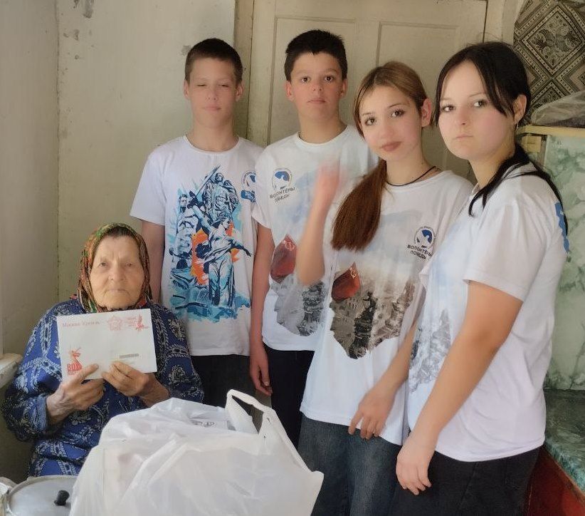 Сергей Желновач: Ветеранам городского округа Дебальцево вручили поздравительные письма от Президента Российской Федерации Владимира Владимировича Путина Сергей Желновач: Ветеранам городского округа Дебальцево вручили поздравительные письма от Президента Российской Федерации Владимира Владимировича Путина