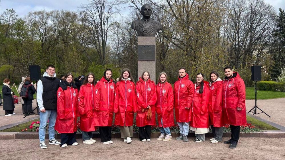 Эксклюзивное интервью военкора агентства ANNA NEWS Марии Коледа с Владимиром Максимовичем Сухининым – участником СВО, бойцом ВВ МВД ДНР, санинструктором Эксклюзивное интервью военкора агентства ANNA NEWS Марии Коледа с Владимиром Максимовичем Сухининым – участником СВО, бойцом ВВ МВД ДНР, санинструктором