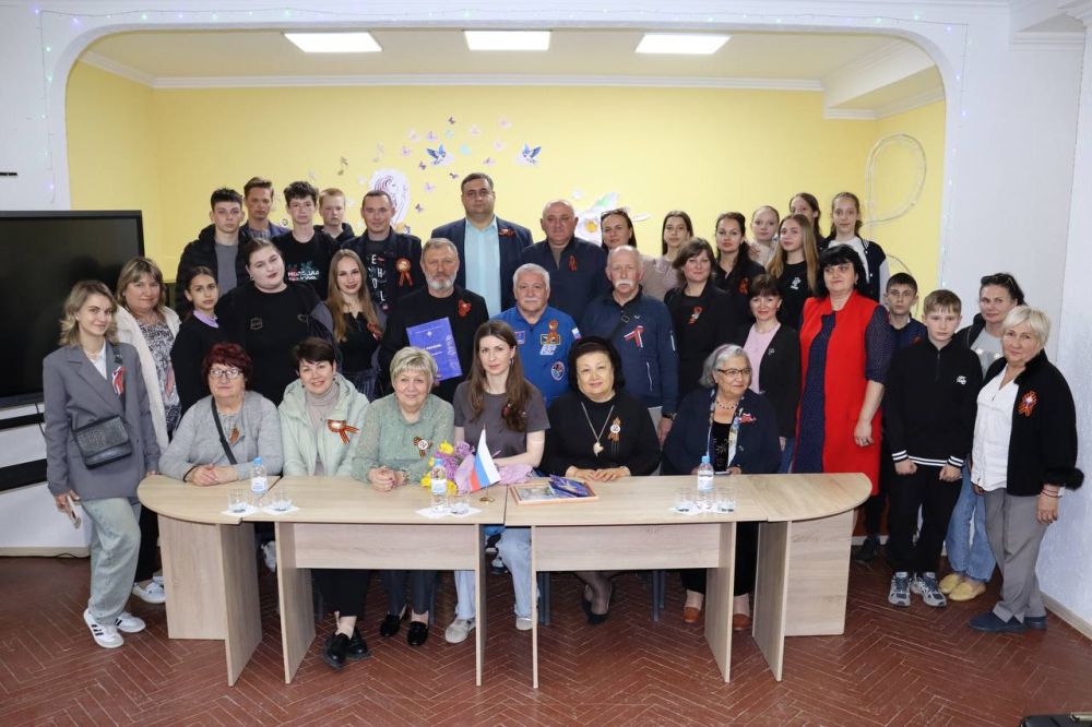 В рамках визита представителей ФНКА греков России на территорию Приазовья состоялась встреча в пгт В рамках визита представителей ФНКА греков России на территорию Приазовья состоялась встреча в пгт