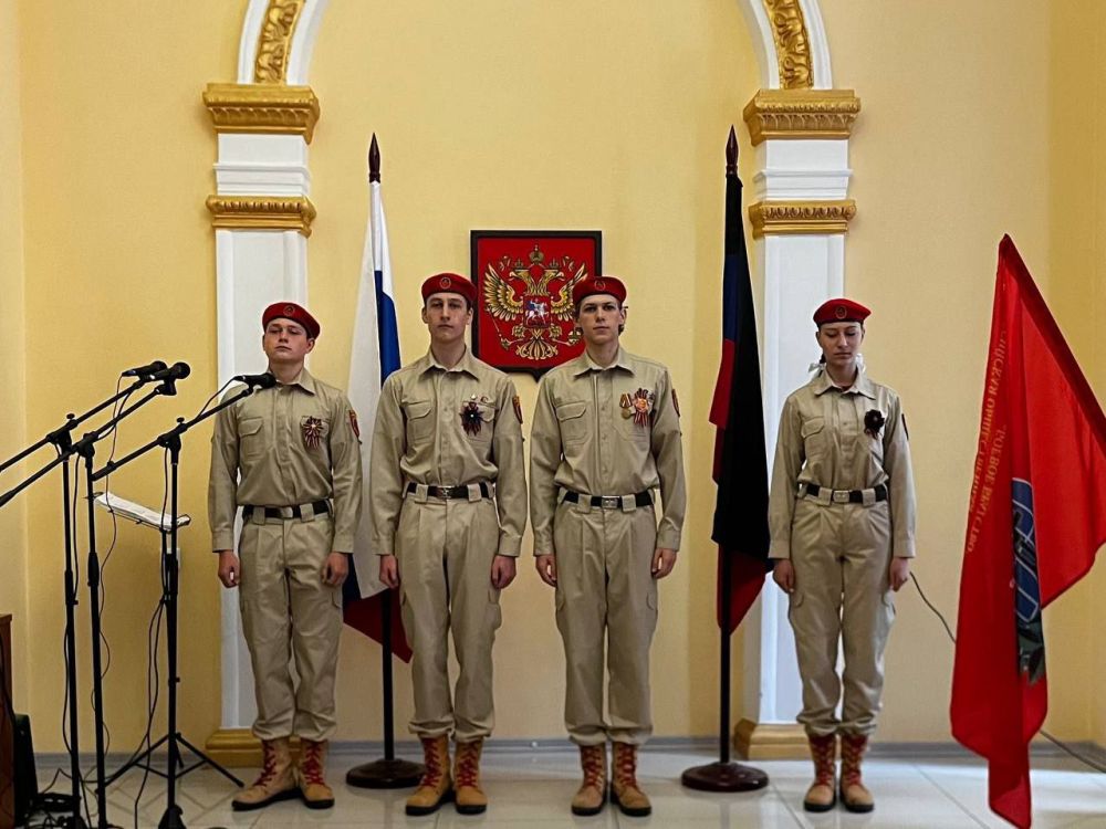 В Харцызском городском Дворце культуры состоялся торжественное мероприятие, посвященный празднованию Дня Победы, ставший ярким выражением глубокого уважения к подвигу советского народа в Великой Отечественной войне В Харцызском городском Дворце культуры состоялся торжественное мероприятие, посвященный празднованию Дня Победы, ставший ярким выражением глубокого уважения к подвигу советского народа в Великой Отечественной войне