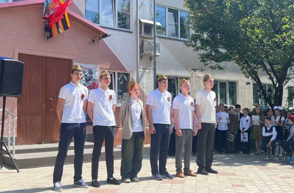 Уроки мужества и праздничные мероприятия в честь 11-летия ДНР Уроки мужества и праздничные мероприятия в честь 11-летия ДНР