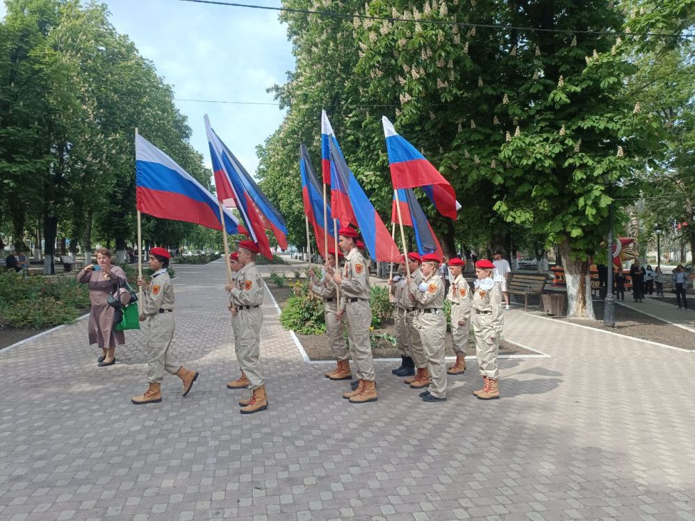 Константин Зинченко: Волноваха торжественно встретила День Победы Константин Зинченко: Волноваха торжественно встретила День Победы