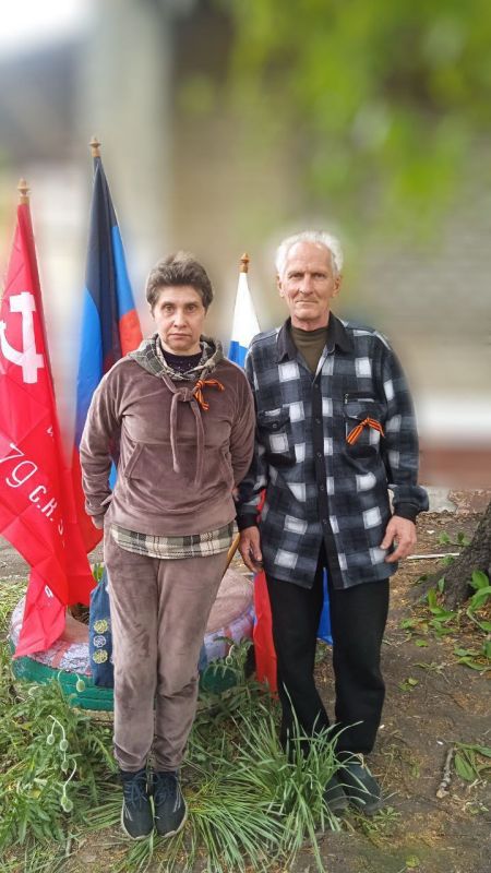 Жители освобождённого Украинска впервые за много лет торжественно отмечают Победный май Жители освобождённого Украинска впервые за много лет торжественно отмечают Победный май