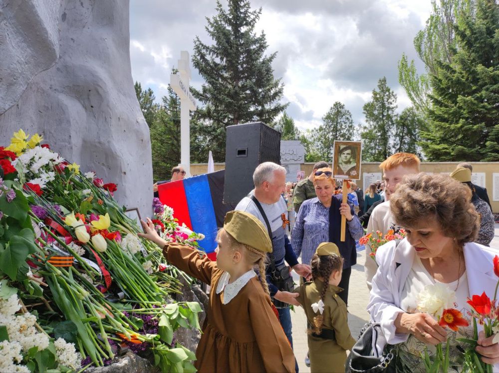 Докучаевск празднует 80-летие Великой Победы! Докучаевск празднует 80-летие Великой Победы!