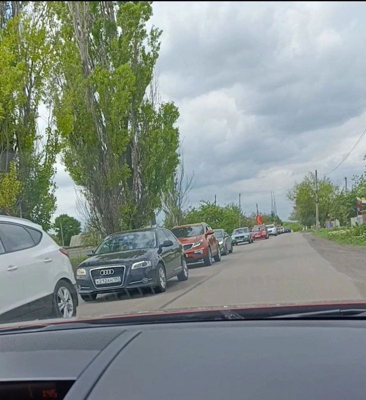 Поступают сообщения, что сегодня в 17:00 доступ к мемориальному комплексу Саур-Могила будет ограничен для обычных посетителей в связи с проведением концерта, предназначенного только для приглашенных лиц Поступают сообщения, что сегодня в 17:00 доступ к мемориальному комплексу Саур-Могила будет ограничен для обычных посетителей в связи с проведением концерта, предназначенного только для приглашенных лиц