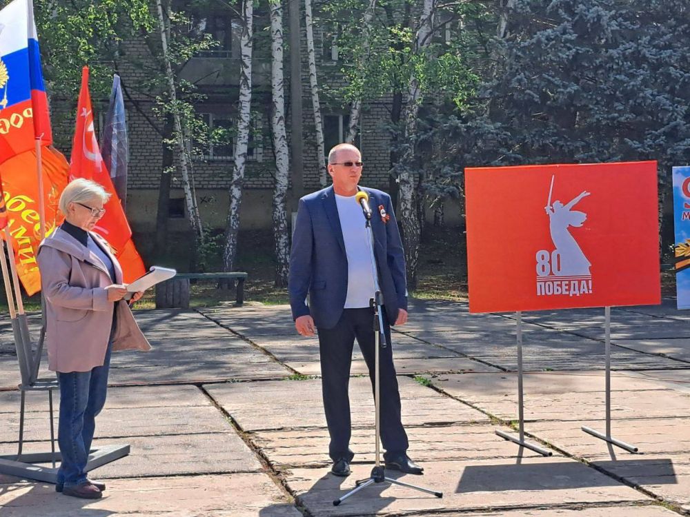 День Победы — это не просто дата в календаре, это символ мужества, стойкости и единства народа, который прошел через ужасы войны и вышел победителем День Победы — это не просто дата в календаре, это символ мужества, стойкости и единства народа, который прошел через ужасы войны и вышел победителем