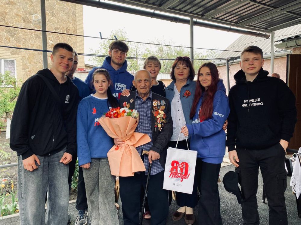 Мы говорим бесконечное спасибо тем, благодаря кому мы празднуем День Великой Победы Мы говорим бесконечное спасибо тем, благодаря кому мы празднуем День Великой Победы