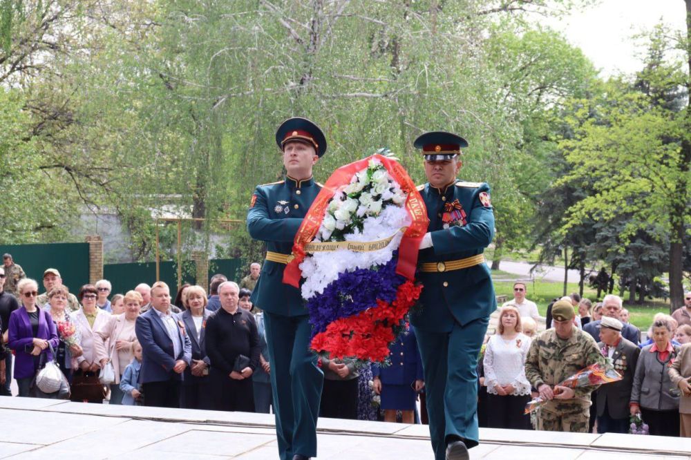 День Великой Победы, день нашей гордости, нашего величия, мужества и отваги День Великой Победы, день нашей гордости, нашего величия, мужества и отваги