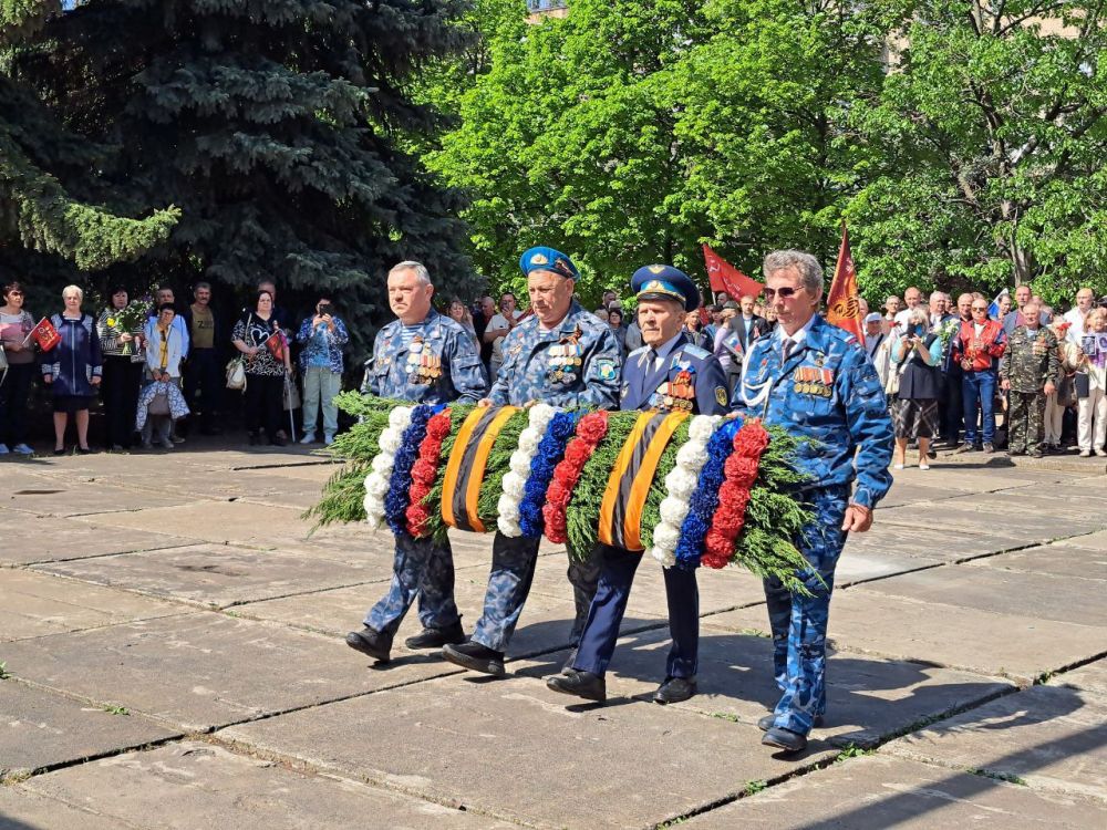 Сергей Желновач: 9 мая — это не просто праздник, а живая память о подвиге советского народа, который нельзя забывать Сергей Желновач: 9 мая — это не просто праздник, а живая память о подвиге советского народа, который нельзя забывать