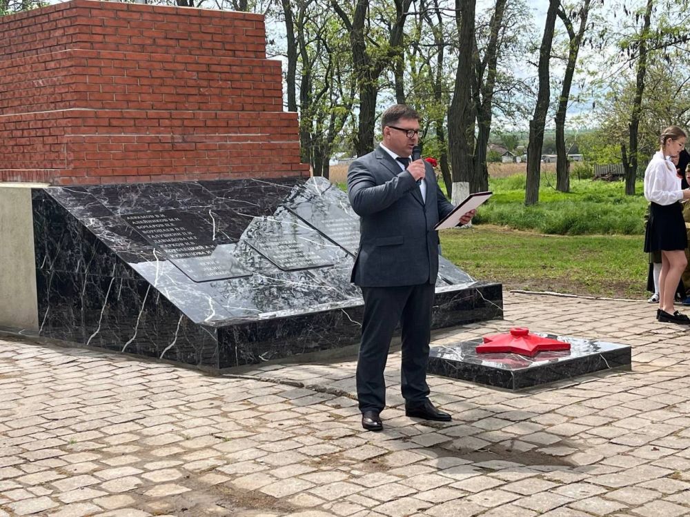 Василий Овчаров: Капсула времени: Новоазовский район вспомнил прошлое, строит будущее Василий Овчаров: Капсула времени: Новоазовский район вспомнил прошлое, строит будущее