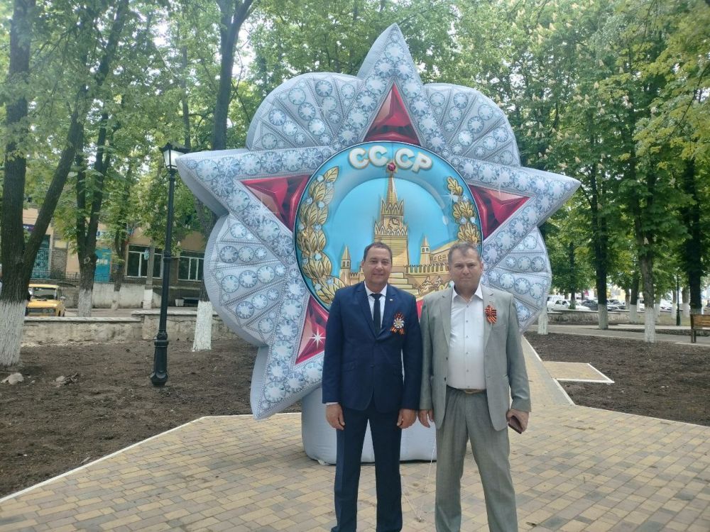 Константин Зинченко: Волноваха торжественно встретила День Победы Константин Зинченко: Волноваха торжественно встретила День Победы