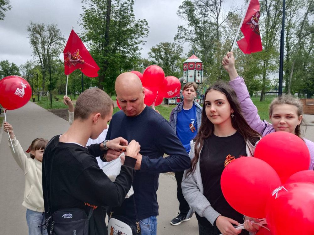 Георгиевская лента: носи достойно и правильно! Георгиевская лента: носи достойно и правильно!