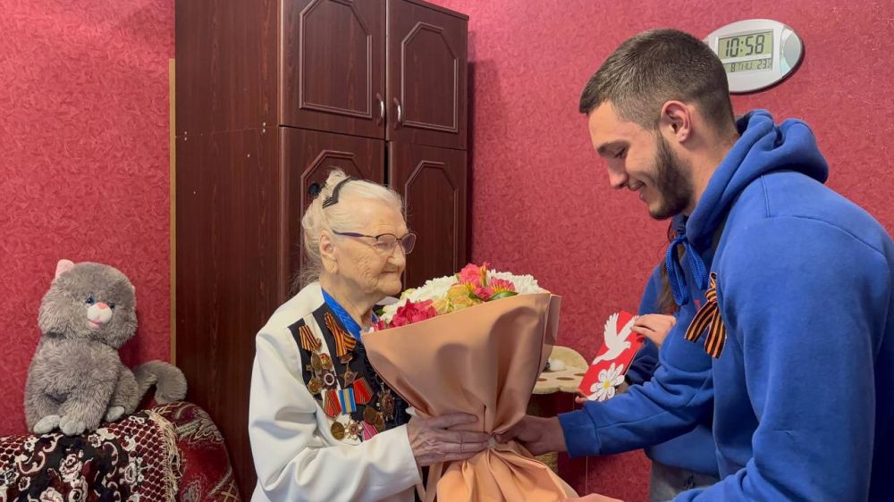 Мы говорим бесконечное спасибо тем, благодаря кому мы празднуем День Великой Победы Мы говорим бесконечное спасибо тем, благодаря кому мы празднуем День Великой Победы