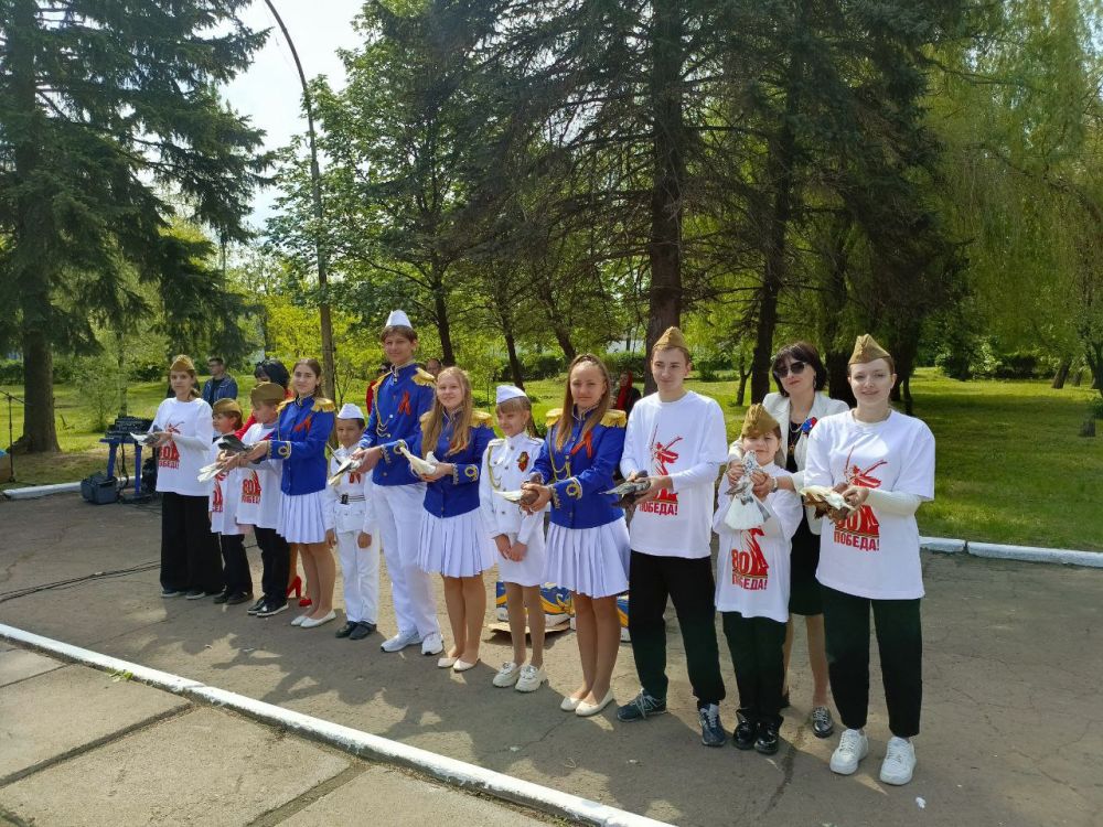 Александр Шатов: В Шахтерске состоялись торжественные мероприятия, посвященные 80-летию Великой Победы Александр Шатов: В Шахтерске состоялись торжественные мероприятия, посвященные 80-летию Великой Победы