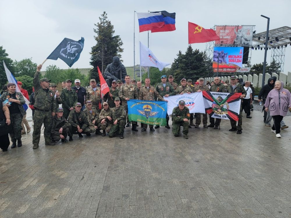 8-летие Великой Победы отмечает вся Россия и всё разумное человечество планеты 8-летие Великой Победы отмечает вся Россия и всё разумное человечество планеты