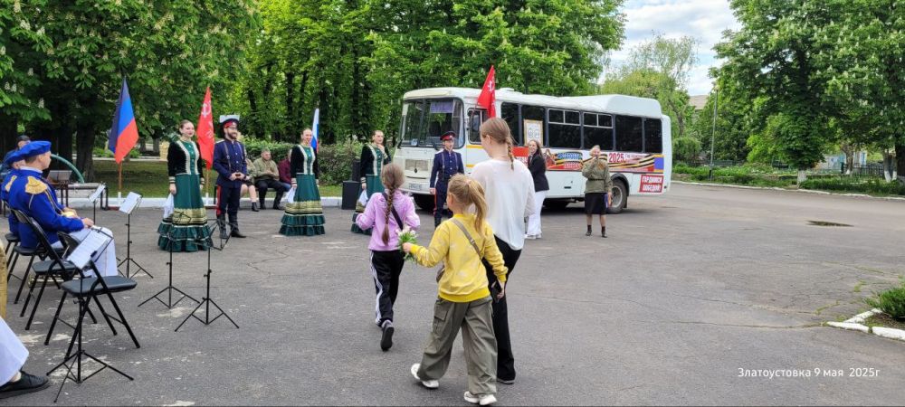 Автопоезд Победы в Златоустовке Автопоезд Победы в Златоустовке