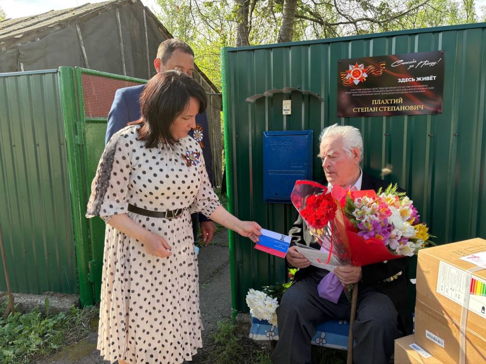 Константин Зинченко: Ветеранам — праздник у дома: парад в знак уважения Константин Зинченко: Ветеранам — праздник у дома: парад в знак уважения