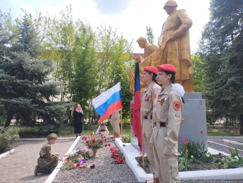 Сергей Литвинов: В Ждановке состоялся торжественный митинг, посвященный 80-летию со Дня Победы в Великой Отечественной войне Сергей Литвинов: В Ждановке состоялся торжественный митинг, посвященный 80-летию со Дня Победы в Великой Отечественной войне
