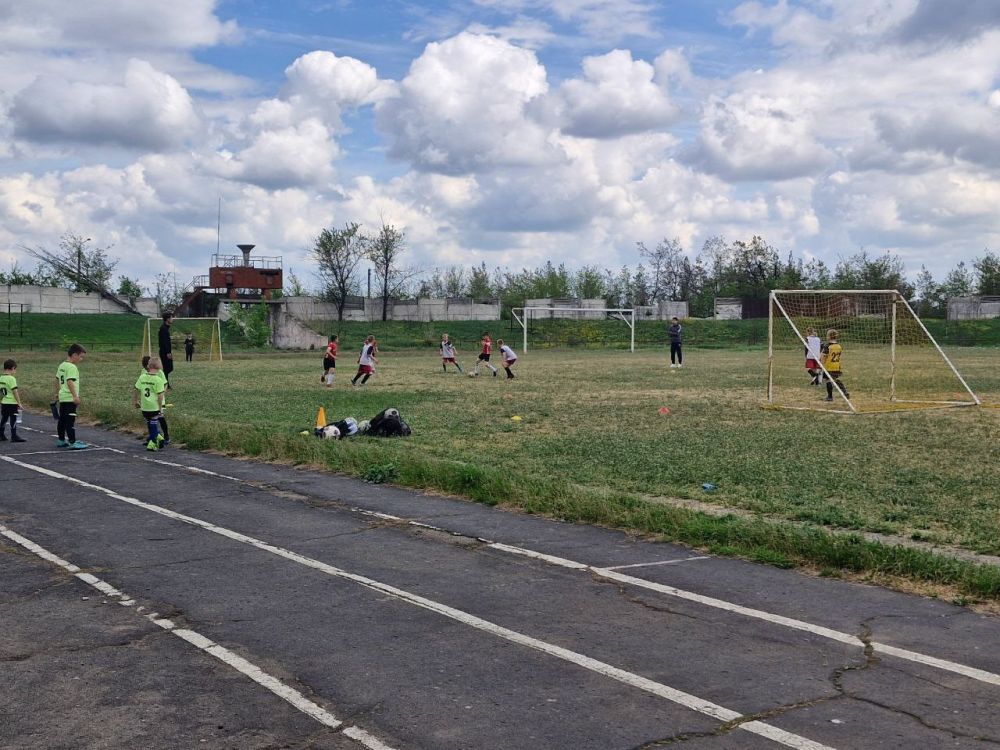 9 мая 2025 года на городском стадионе состоялся открытый Кубок города Харцызска по мини-футболу "День Победы" 9 мая 2025 года на городском стадионе состоялся открытый Кубок города Харцызска по мини-футболу "День Победы"