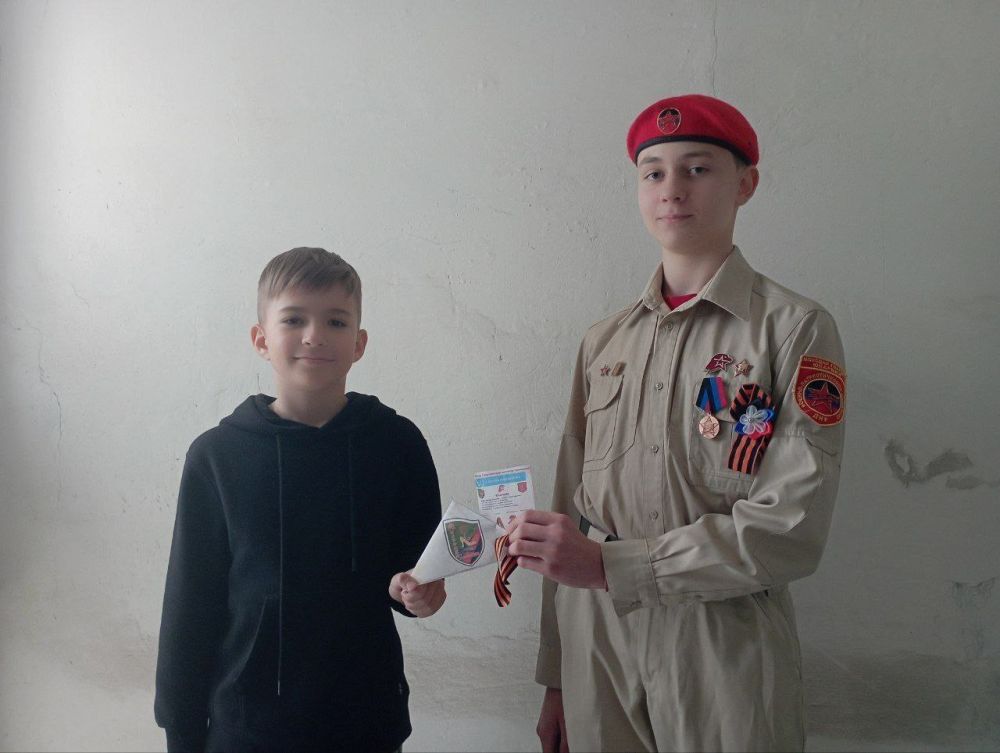 09.05.2025. Юнармейцы ВПК «Амазонки» и ВПК «КОРСА» провели акцию «Письма Победы» в честь Дня Победы 09.05.2025. Юнармейцы ВПК «Амазонки» и ВПК «КОРСА» провели акцию «Письма Победы» в честь Дня Победы