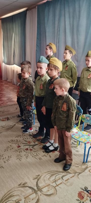 Праздничное мероприятие в Горловском детском социальном центре, приуроченное 80-летию Великой Победы Праздничное мероприятие в Горловском детском социальном центре, приуроченное 80-летию Великой Победы