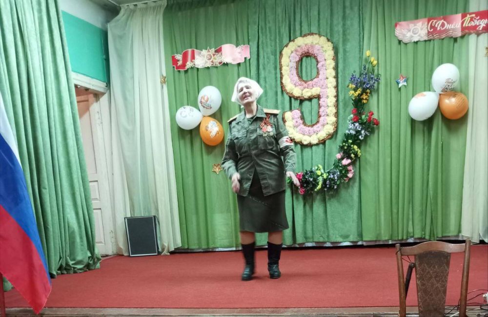 Отдавая долг памяти всем, кто принимал участие в Великой Отечественной войне, трудился в тылу, погибшим и ныне живущим, детям войны, родственникам, не дождавшимся своих близких с военного лихолетья, сегодня в Доме культуры... Отдавая долг памяти всем, кто принимал участие в Великой Отечественной войне, трудился в тылу, погибшим и ныне живущим, детям войны, родственникам, не дождавшимся своих близких с военного лихолетья, сегодня в Доме культуры...