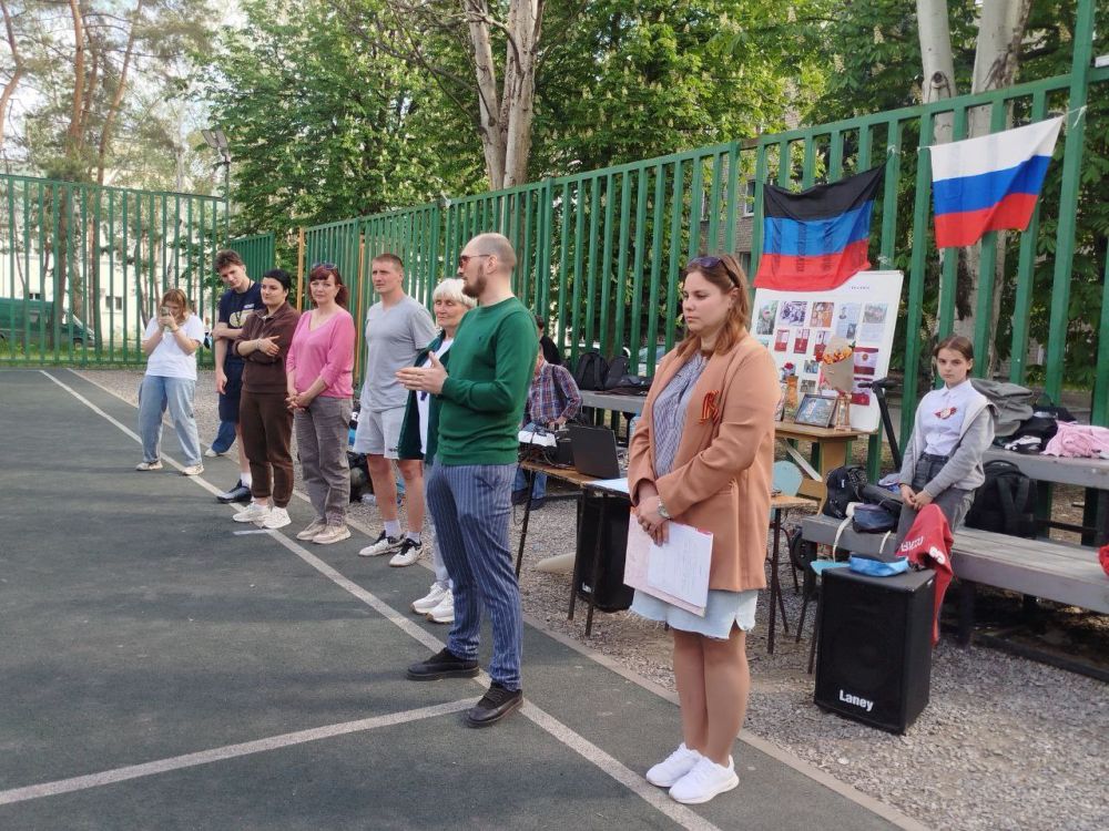 В преддверии празднования Дня Великой Победы с 06 по 08 мая прошло Открытое Первенство города Харцызска по гандболу, посвященное памяти героев СВО В преддверии празднования Дня Великой Победы с 06 по 08 мая прошло Открытое Первенство города Харцызска по гандболу, посвященное памяти героев СВО