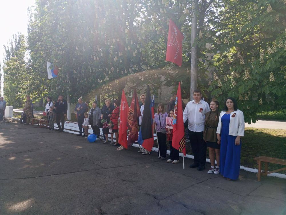 9 мая состоялся митинг Памяти и возложение цветов у стелы Памяти на аллеи ветеранов 96-й гвардейской Иловайской орденов Ленина, Красного знамени, Суворова 2 степени стрелковой дивизии 9 мая состоялся митинг Памяти и возложение цветов у стелы Памяти на аллеи ветеранов 96-й гвардейской Иловайской орденов Ленина, Красного знамени, Суворова 2 степени стрелковой дивизии