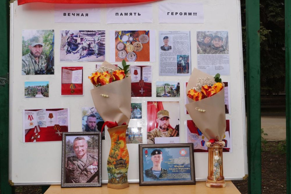 В преддверии празднования Дня Великой Победы с 06 по 08 мая прошло Открытое Первенство города Харцызска по гандболу, посвященное памяти героев СВО В преддверии празднования Дня Великой Победы с 06 по 08 мая прошло Открытое Первенство города Харцызска по гандболу, посвященное памяти героев СВО