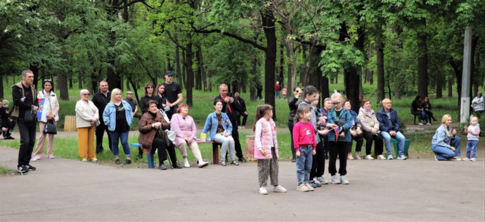 Концерт в парке ко Дню Республики Концерт в парке ко Дню Республики