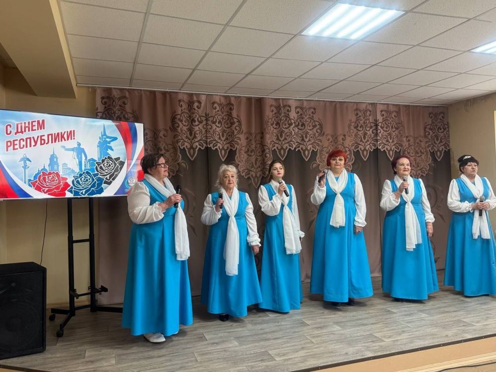 В Ждановке состоялся концерт к 11-й годовщине Донецкой Народной Республики В Ждановке состоялся концерт к 11-й годовщине Донецкой Народной Республики